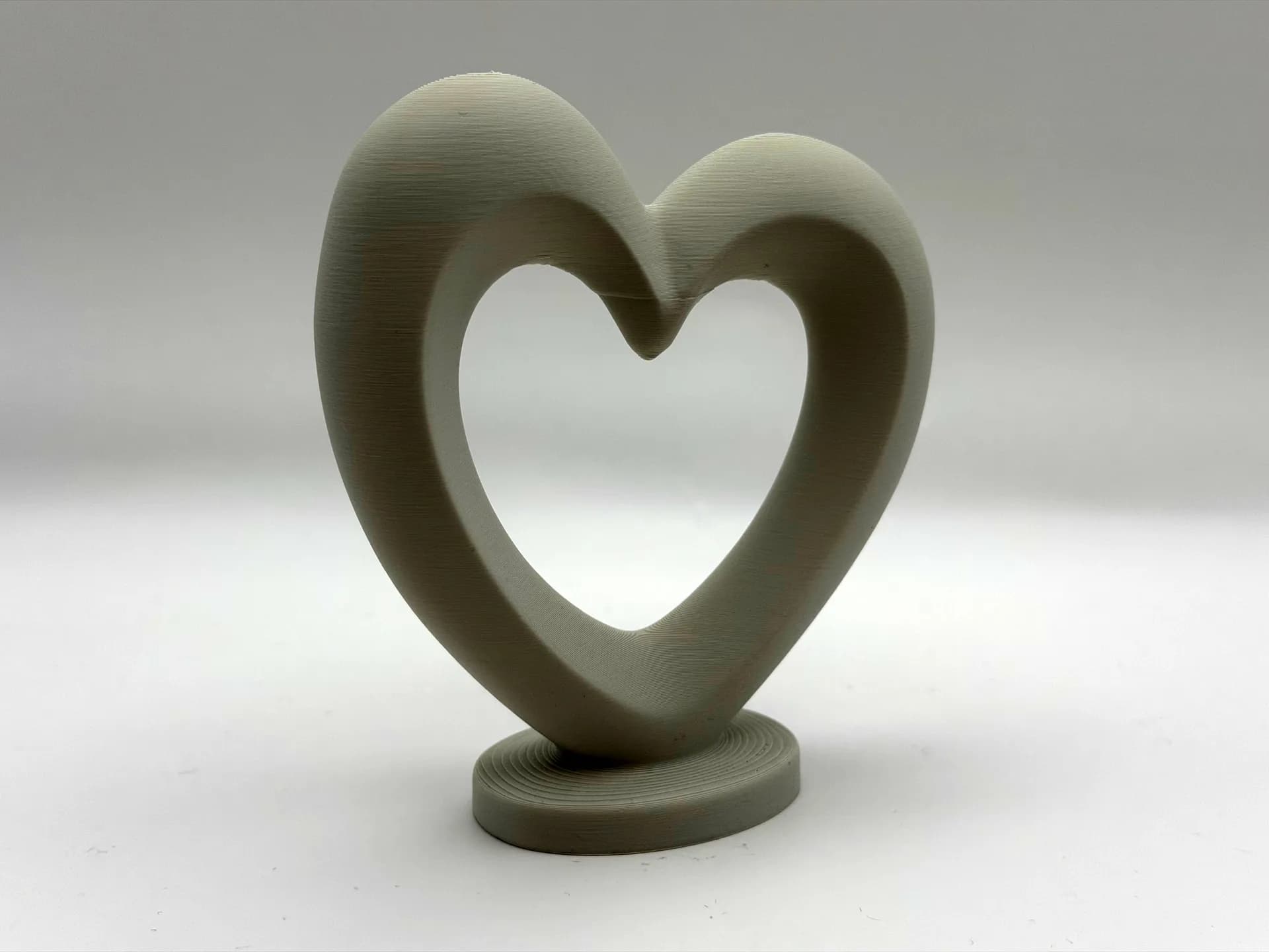 Love Heart Sculpture - Image 4