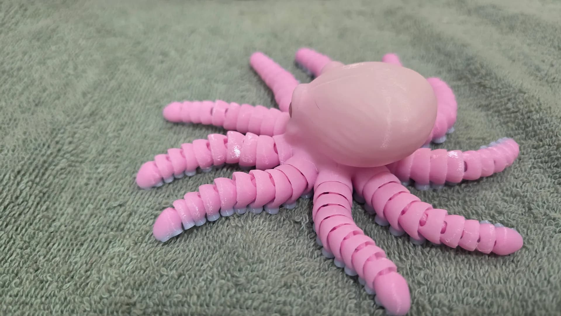 Flexi Octopus for Glass Eyes - Image 13