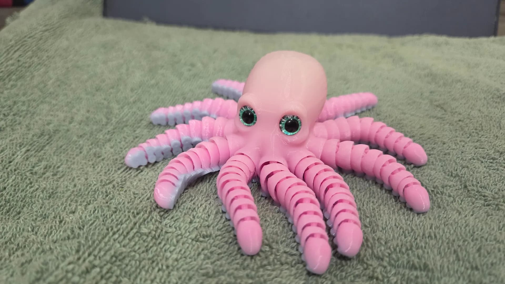 Flexi Octopus for Glass Eyes - Image 22