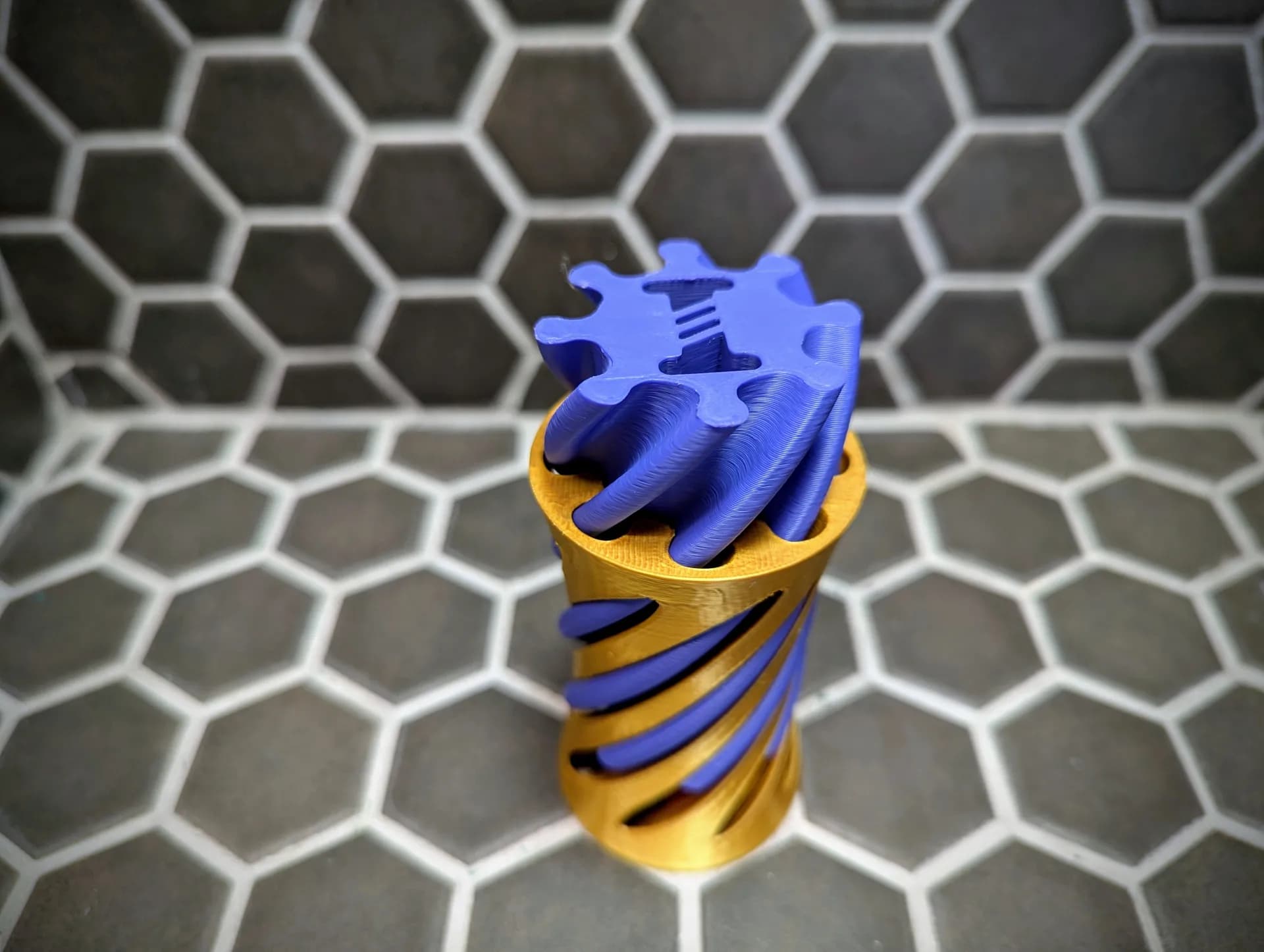 Letter I Vortex Fidget - Image 2