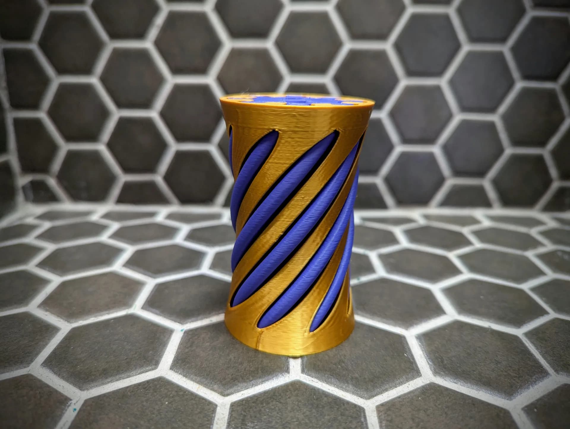 Letter I Vortex Fidget - Image 3