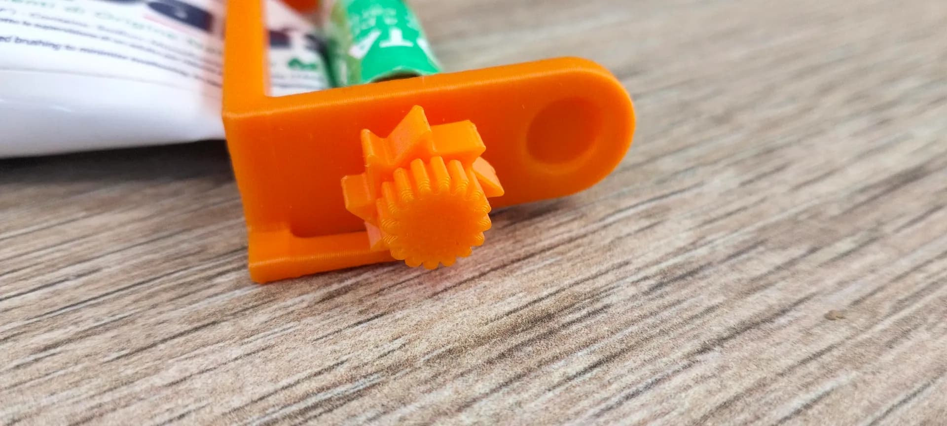Toothpaste Tube Squeezer V2 - Image 2