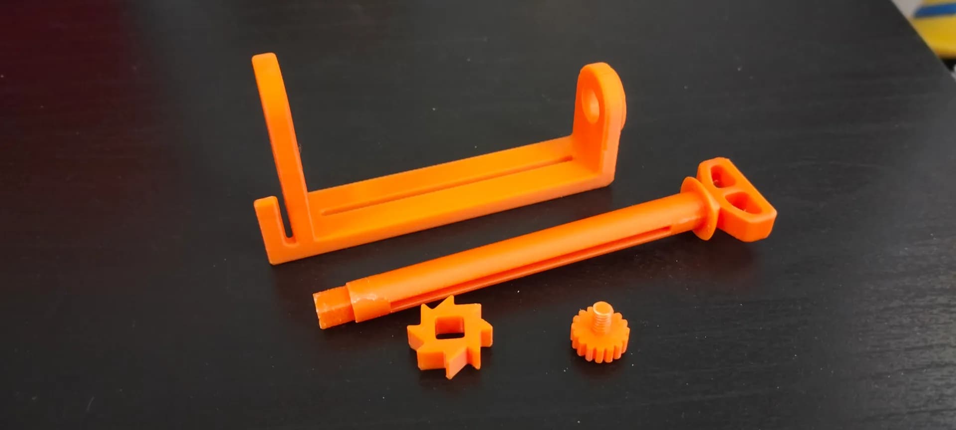 Toothpaste Tube Squeezer V2 - Image 3