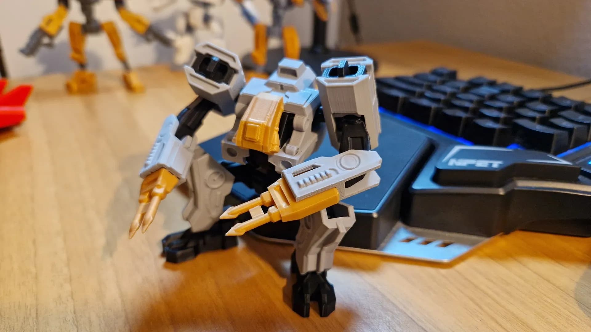 BattleMech Explorer - Image 2