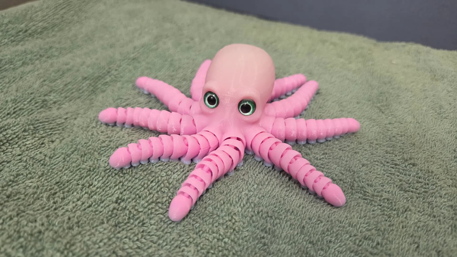 Flexi Octopus for Glass Eyes - Image 14