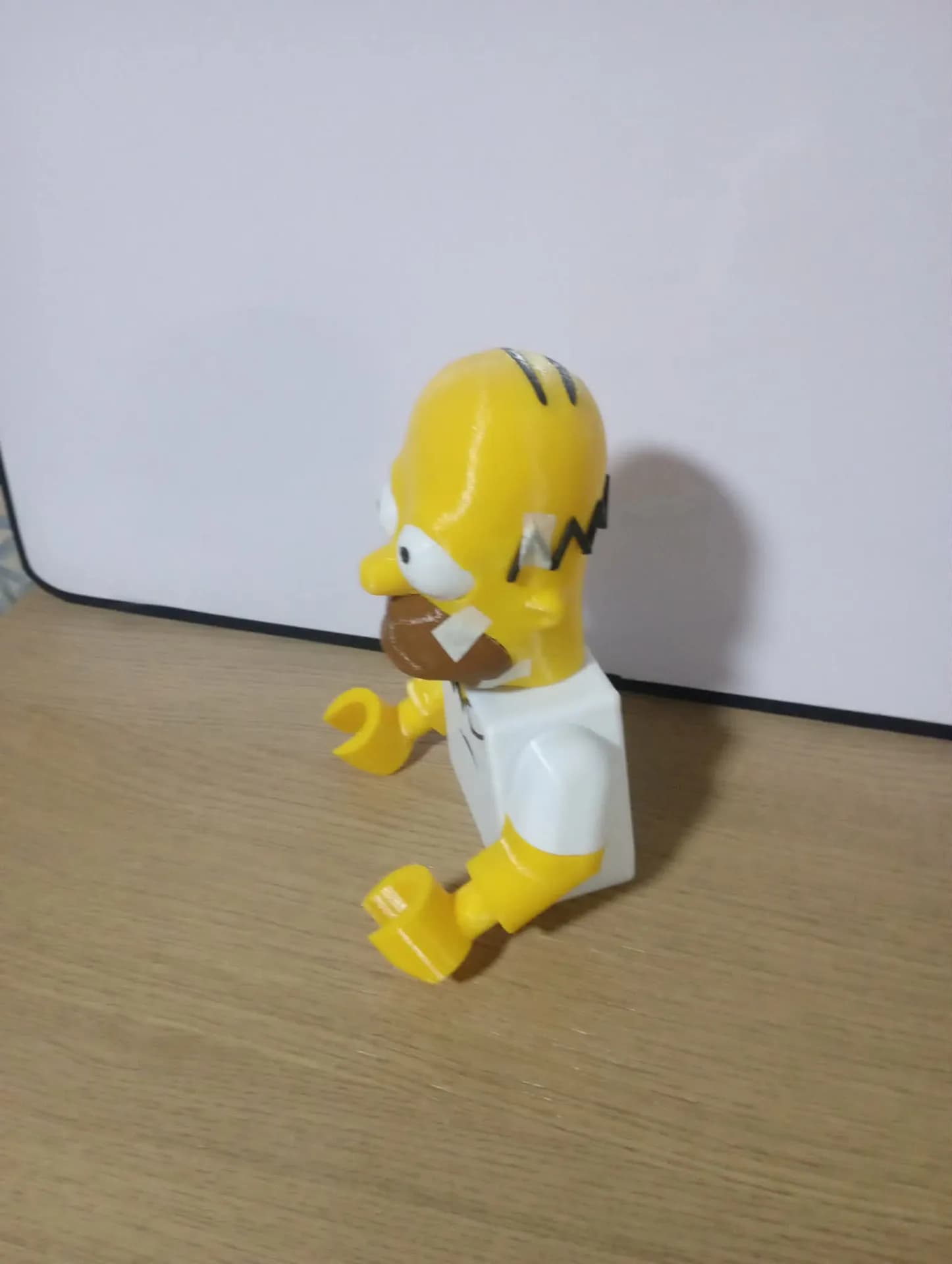 Homer Simpson Giant Minifigure - Image 7