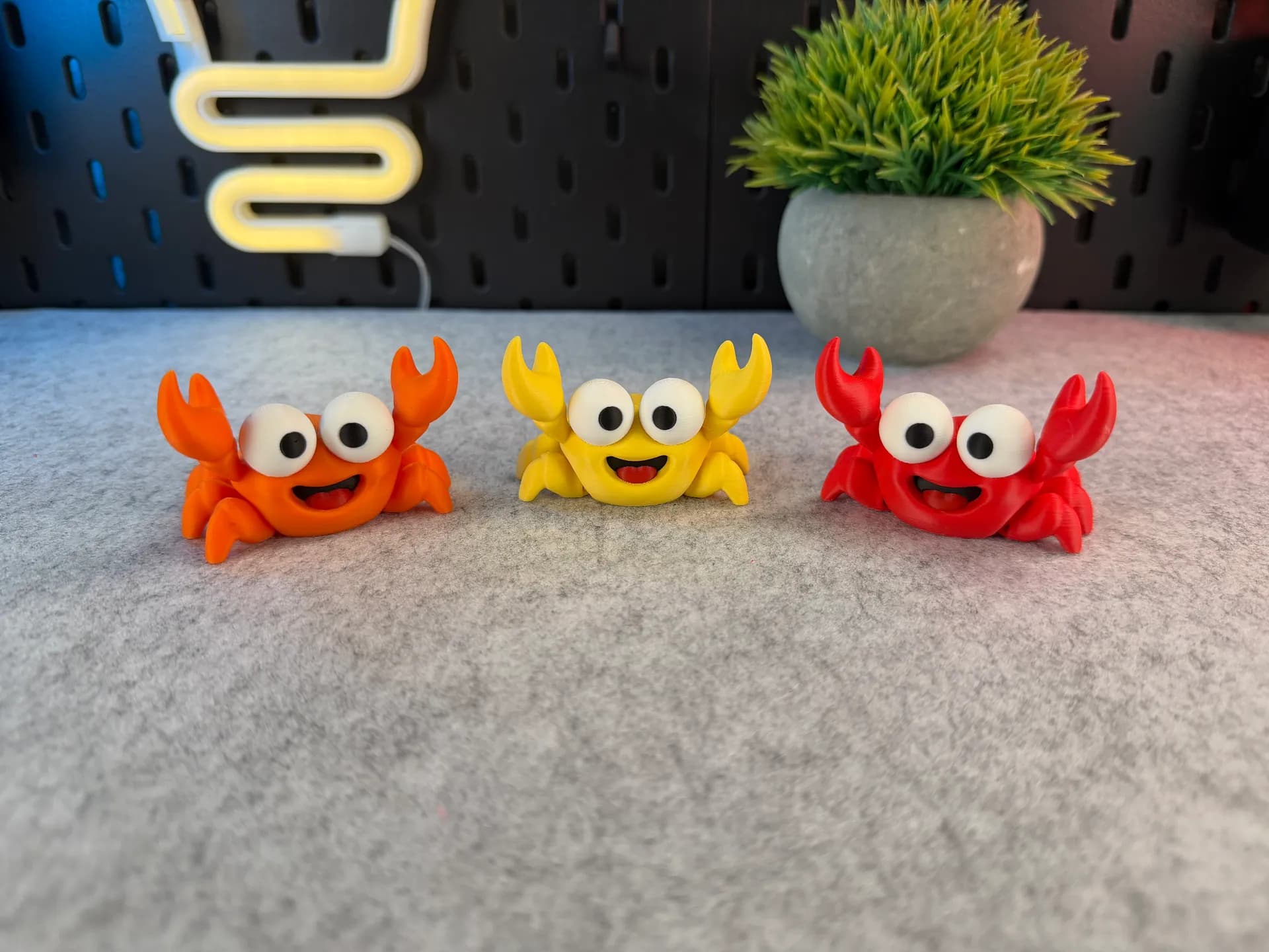 Cute Articulated Crab - Image 7
