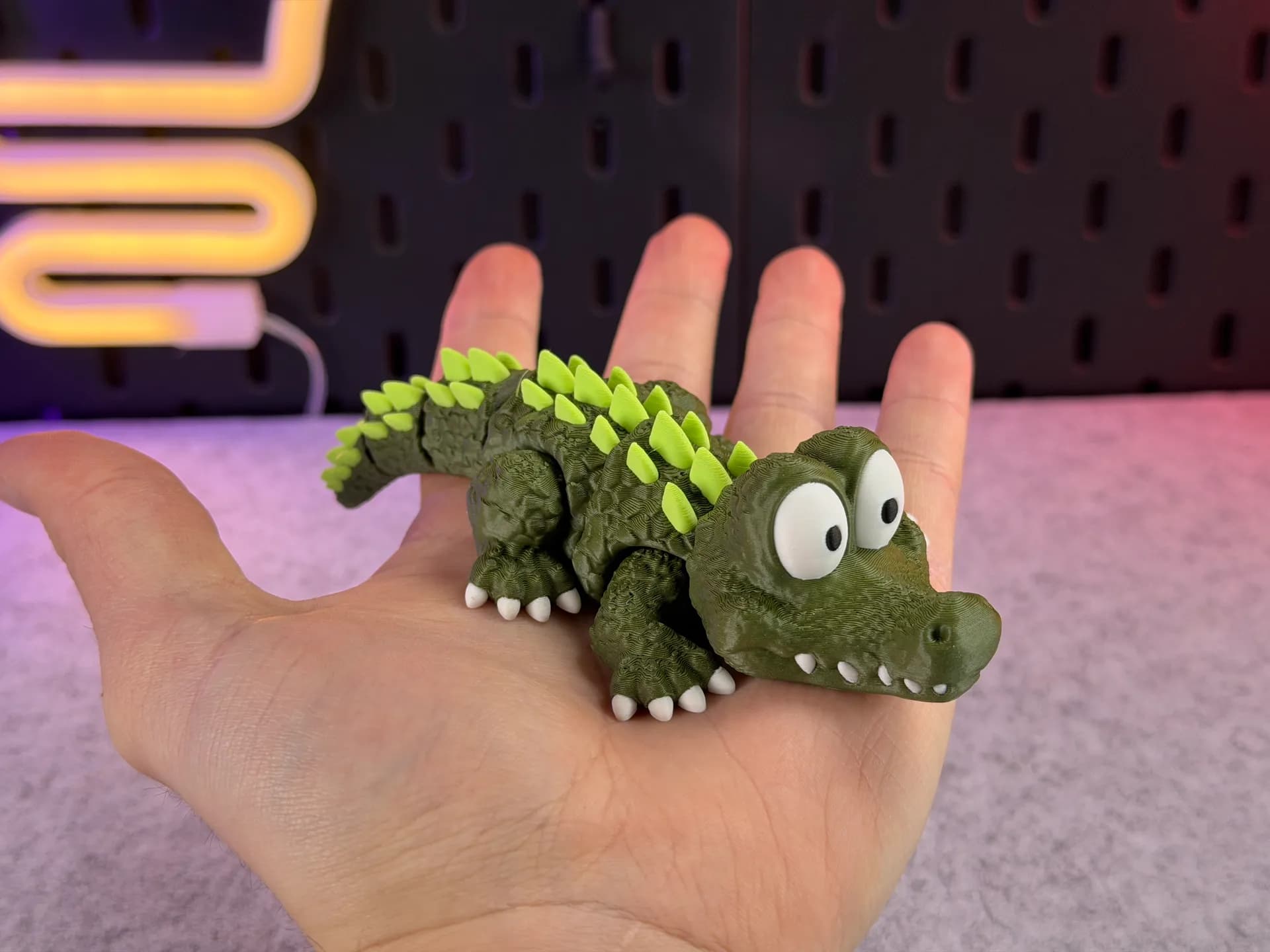 Cute Articulated Crocodile - Image 2